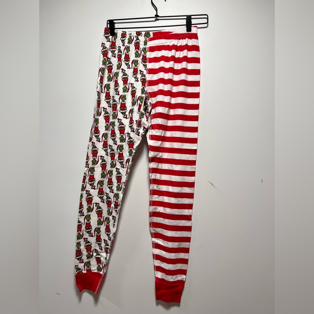 Hanna Andersson Red and White Striped with Grinch jogger pajama pants